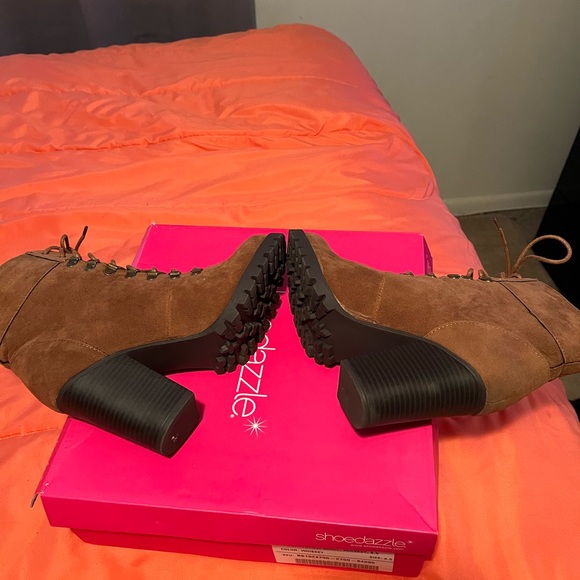 Shoe Dazzle Chunky heel booties. Brand New! - Picture 2 of 6